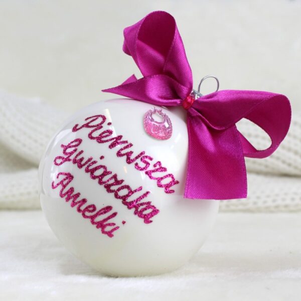 szklana bombka na pierwszą gwiazdkę